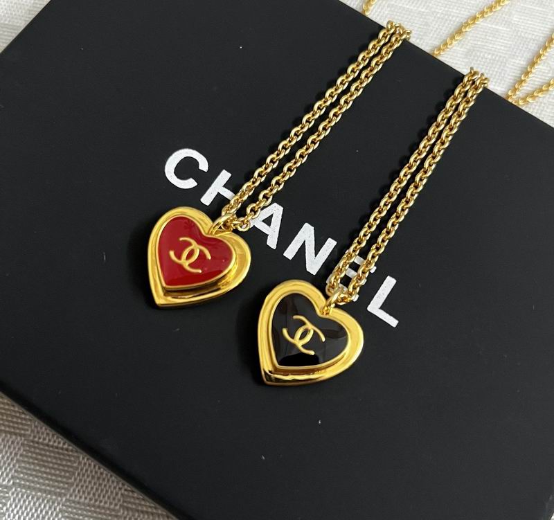 Chanel Suits 04yxs47